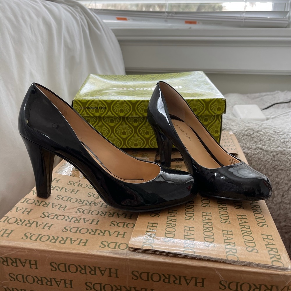 Gianni Bini Heels Size 8 Black